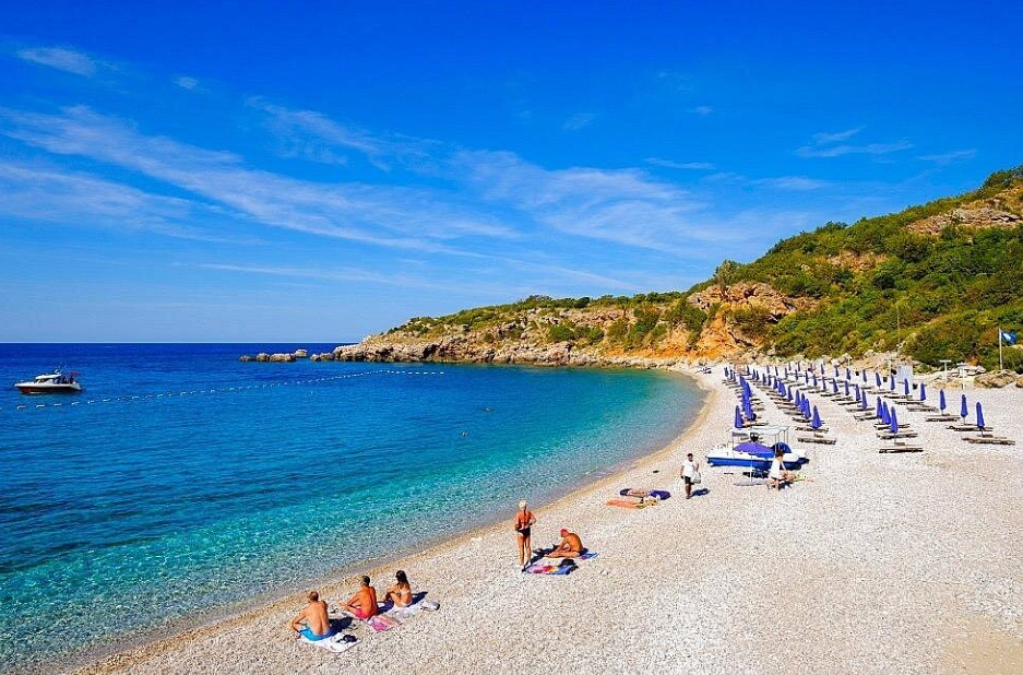 Drobni Pijesak beach, Montenegro